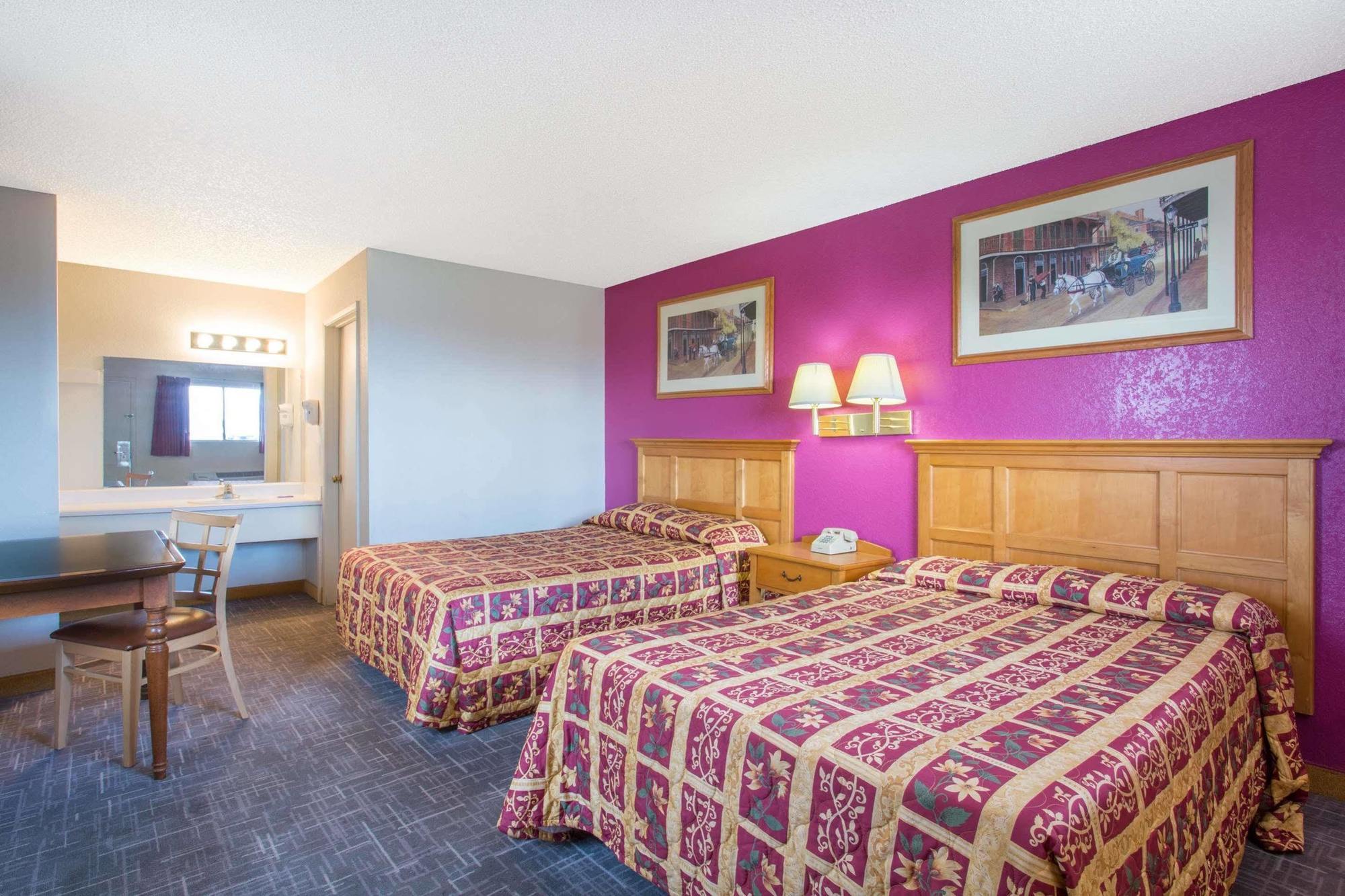 Knights Inn Phoenix At N Black Canyon Hwy Extérieur photo